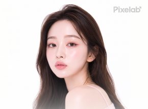 9월 이벤트 그림의 사진 부분 — 웨이브 긴 머리 여성 모델 옆얼굴(오른쪽 위 작은 Pixelab 로고)